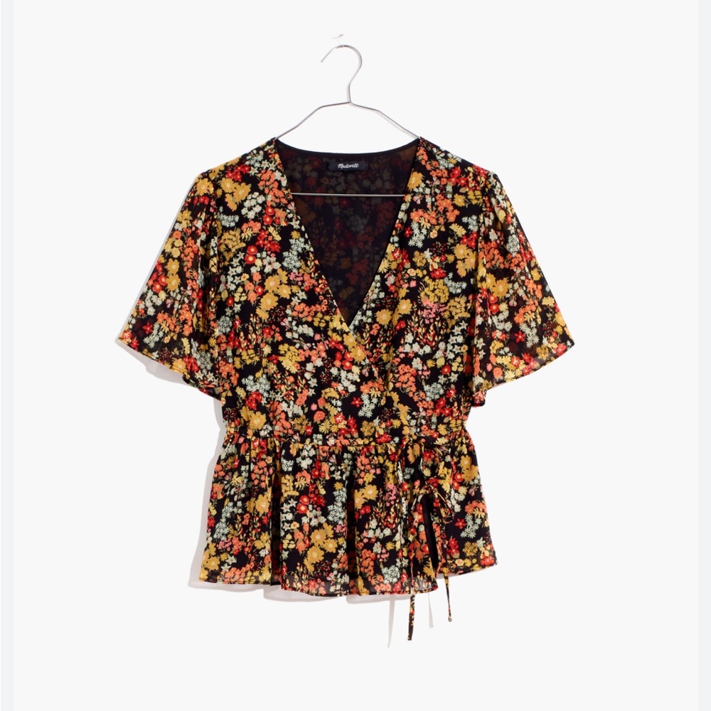 Short-Sleeve Peplum Wrap Top in Flower Garden Small